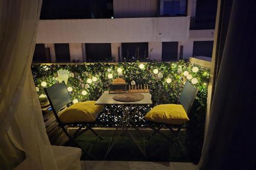 Charming studio for two with balcony in Antibes