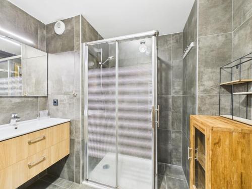Appartement neuf aux Gets, à 50m des pistes, avec balcon et parking
