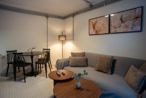 Pittakou Industrial Loft