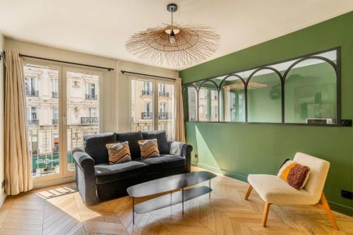 Stylish 3BD for 10 guests next to Invalides!