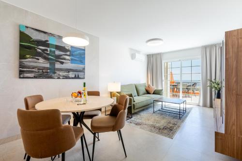 NEW 2026 Del Duque Beach & Ocean View Apartment