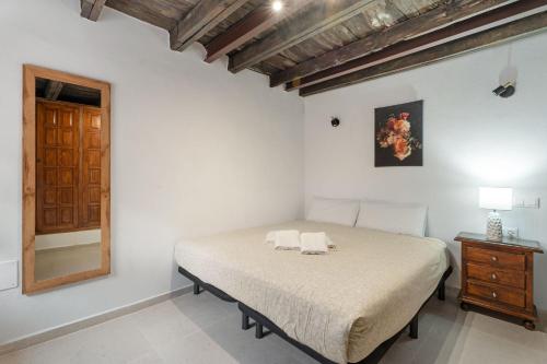Charming Farmhouse Retreat in Arona with Stunning Views