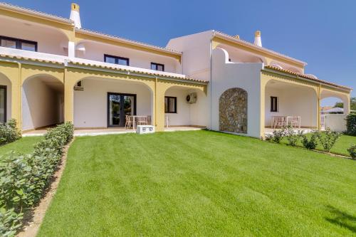 Crisgolf Apartments