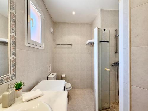 Charming Family Villa Close to Beach