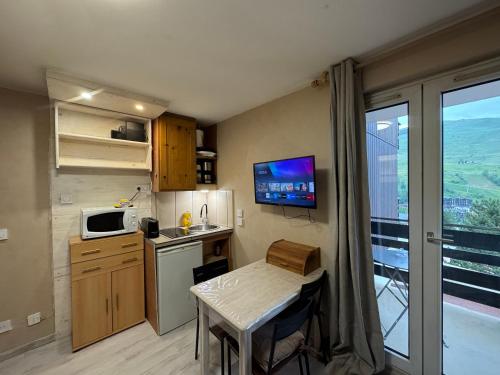 Studio cosy remontée mécanique à 50 m et ménage inclus