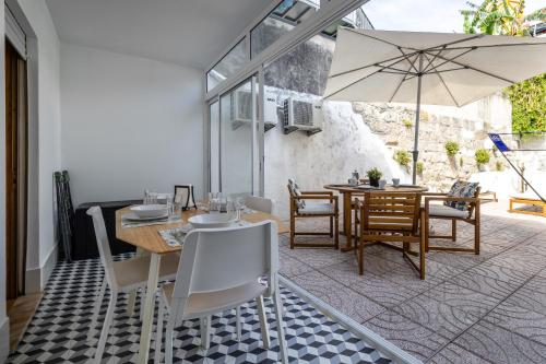 Central Haven with Terrace by Porto Velho Apartamentos