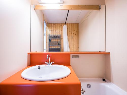 Studio lumineux au centre, balcon sud, 4 personnes
