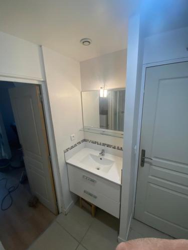 Maison T2 calme ensoleillé 35m2, parking, ext