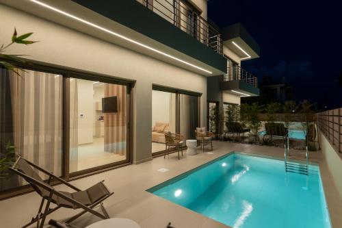 IONE Suites