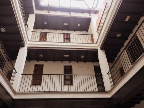 グラナダにあるBonito Apartamento en el centro de Granada con parking gratisの建物の2階の上空の景色