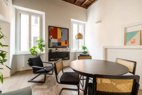 Luxury Roman Retreat- Colosseum