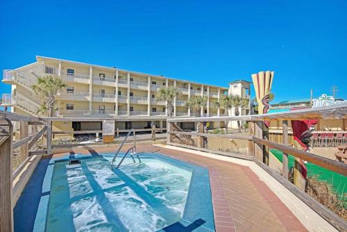 11th Floor Condo On-site restaurant Multiple pools hot tub w splash pad photo 23