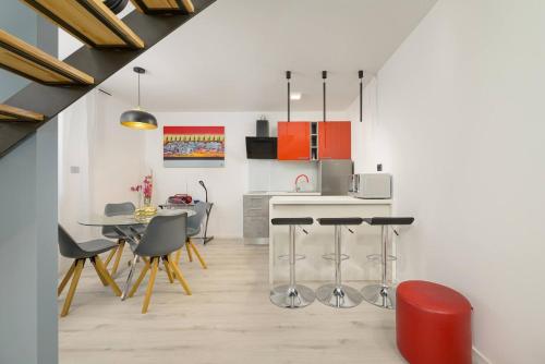 Apartments with parking space Medulin - 27682
