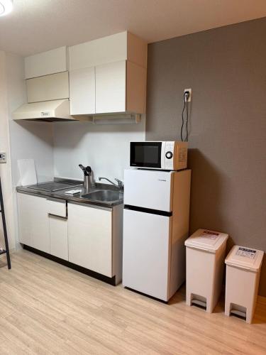Shirohato Stay 702