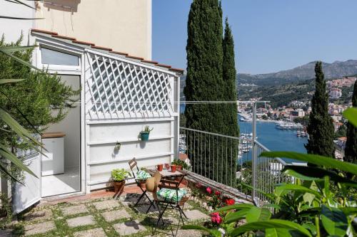 Apartment Port view