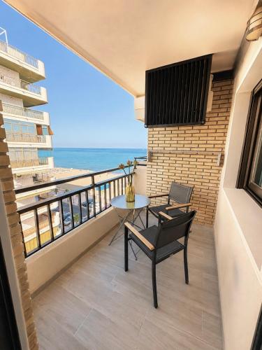 Apartamento con terrazas y vistas al mar