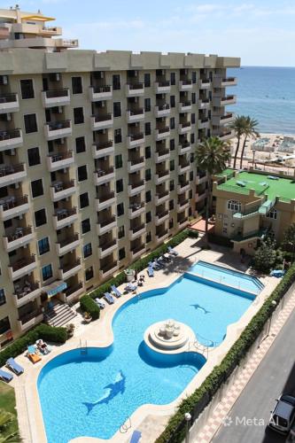 Apartamento con terrazas y vistas al mar