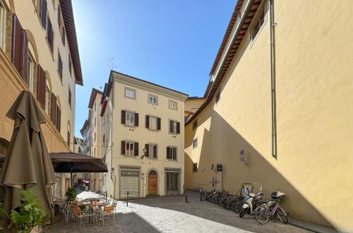 Vista sul Corridoio Vasariano - Ponte Vecchio 1 minuto