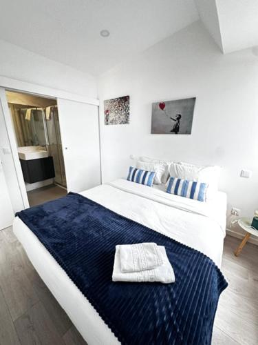 Carcavelos house living