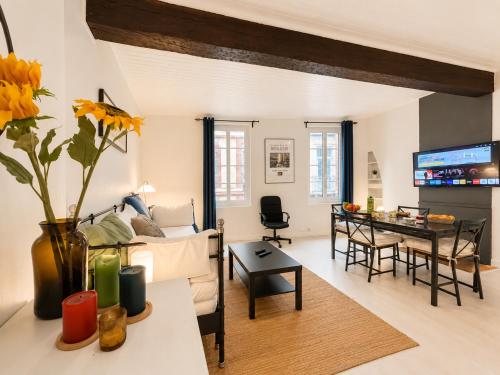 " Loft Citadin " Centre ville historique - Wifi