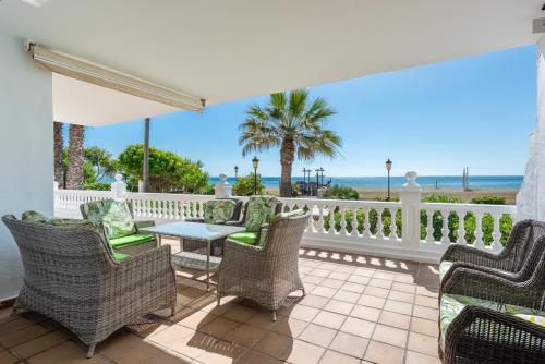 Marina De La Duquesa - Beachfront