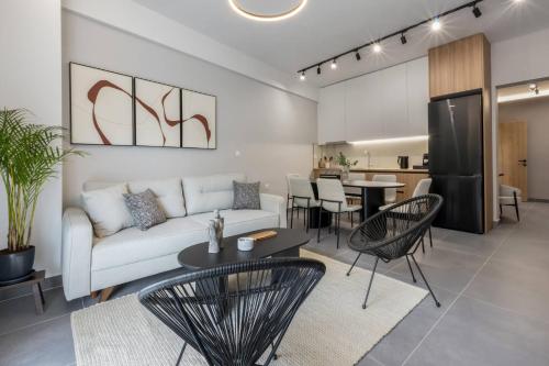 Elegant Urban Flat Near Center