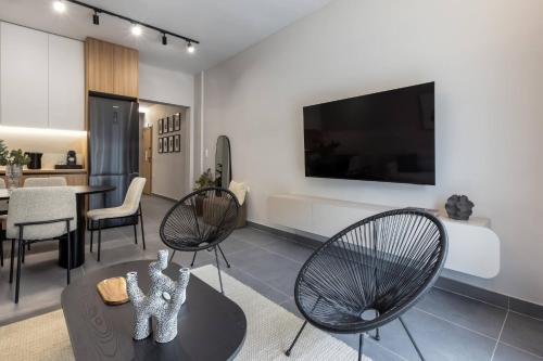 Elegant Urban Flat Near Center