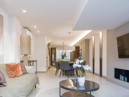 Marbella Center Beachfront with Private Patio
