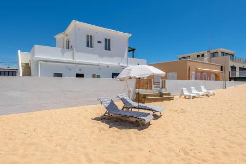 One step to the Beach / Sea, Algarve Beach House