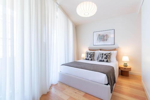 Cozy Porto Home with AC by LovelyStay