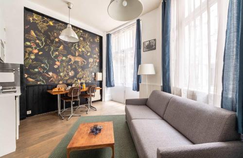 Bright Parisian 1BR - Near Canal Saint-Martin