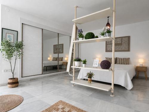 City Center Studio II 5 minutes from beach - EaW Homes