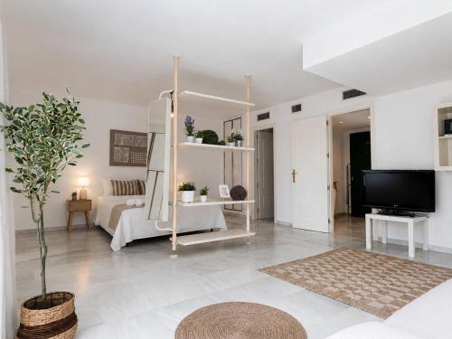 City Center Studio II 5 minutes from beach - EaW Homes