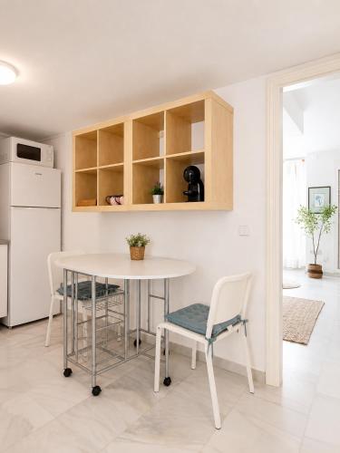 City Center Studio II 5 minutes from beach - EaW Homes