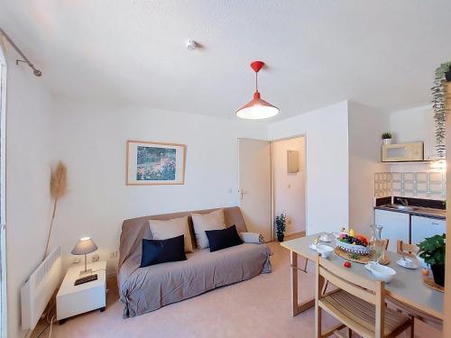 Apartment Palm Beach-2 by Interhome