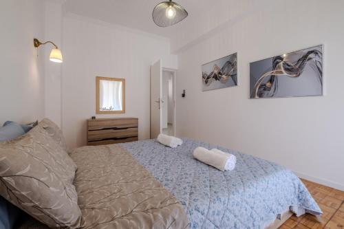 Brand New Academy Stay Athens