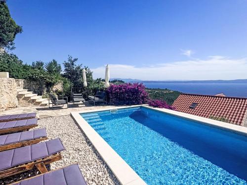 Holiday Home Wunderschöne Steinvilla mit tollem Ausblick by Interhome