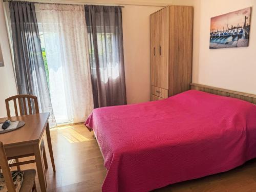 Apartment Studioapartment Meri 4 by Interhome