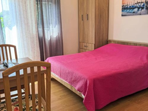 Apartment Studioapartment Meri 4 by Interhome