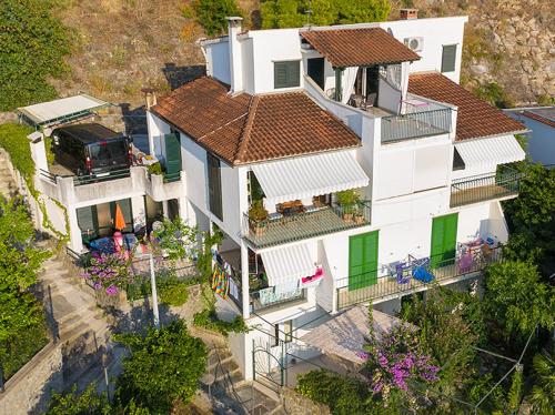Sea View Terrace Apartment Podgora