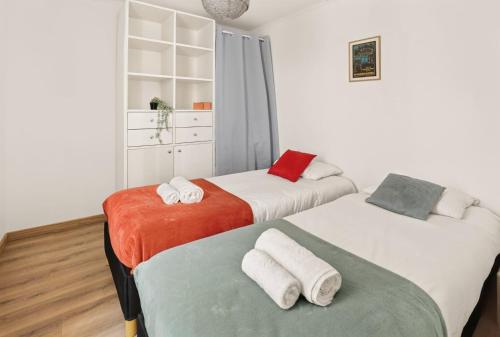 Bright & Peaceful 2BR in Paris 10th