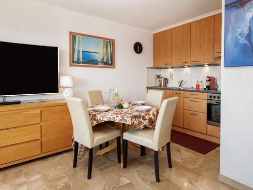 Apartment Clairière des Barzettes B16 by Interhome