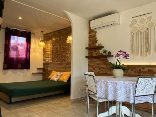 Maison avec jardin et parking privé à 300m du centre ville de porto -vecchio
