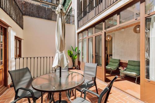 Verdaguer Apartments by Central