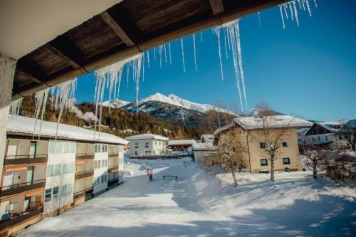 Appartement Tirol mit Hallenbad und Sauna by MoniCare