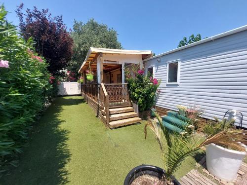 Mobilhome Camping LE MONTOUREY
