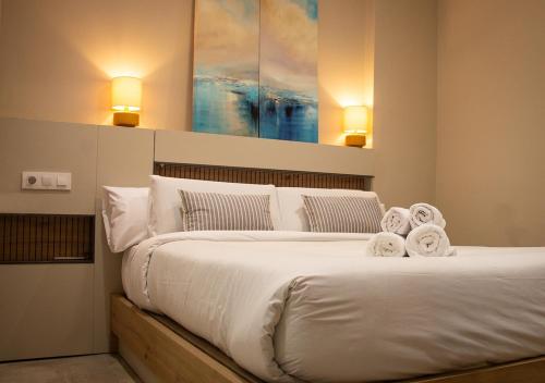 2BR with courtyard & pool, Las Arenas Beach Casa Brisa