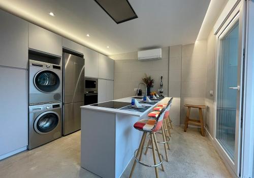 2BR with courtyard & pool, Las Arenas Beach Casa Brisa