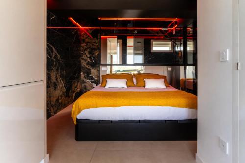 Insomnia appartement design vue port Village Naturiste