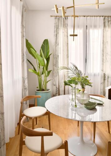 Halcyon Days designer apartments by Ana Locking photo 24